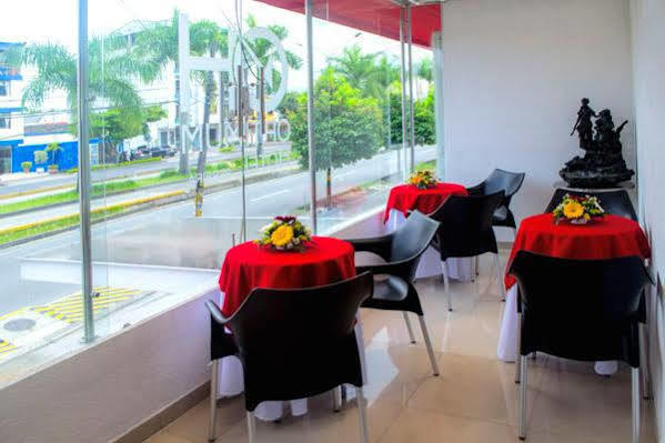 Ayenda Optimum Hotel เปเรย์รา ภายนอก รูปภาพ